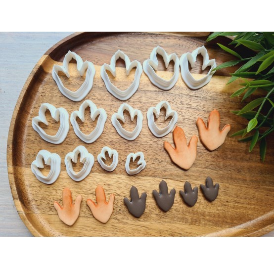 "Dinosaur footprint", set of 2 cutters, one clay cutter or FULL set