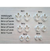 "Dinosaur footprint", set of 2 cutters, one clay cutter or FULL set