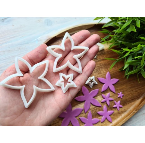 "Flower, style 1", set of 8 cutters, one clay cutter or FULL set