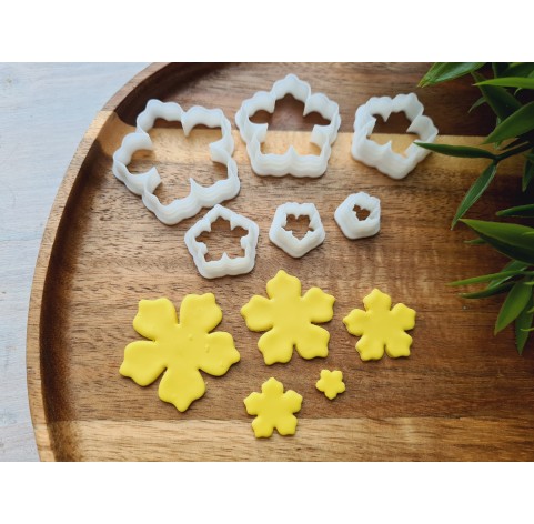 "Flower, style 2", set of 6 cutters, one clay cutter or FULL set