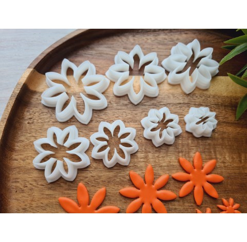 "Chrysanthemum", set of 7 cutters, one clay cutter or FULL set