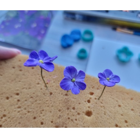 "Violet flower", set of 6 cutters, one clay cutter or FULL set