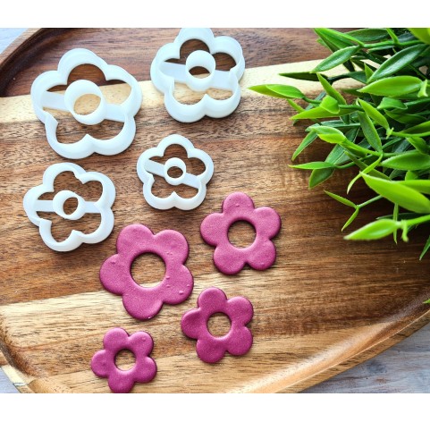 "Flower, style 4", set of 4 cutters, one clay cutter or FULL set