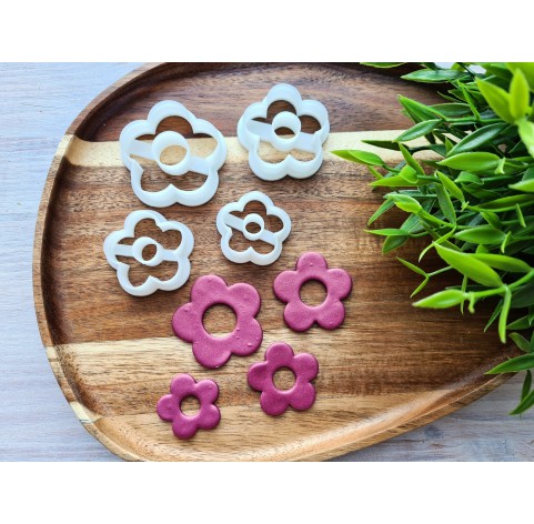 "Flower, style 4", set of 4 cutters, one clay cutter or FULL set