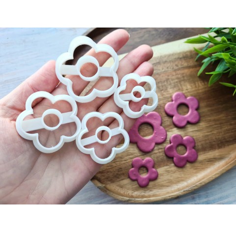 "Flower, style 4", set of 4 cutters, one clay cutter or FULL set