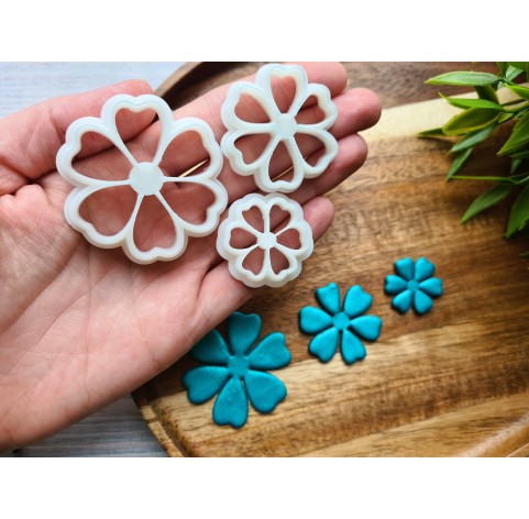 "Flower, style 6", set of 3 cutters, one clay cutter or FULL set