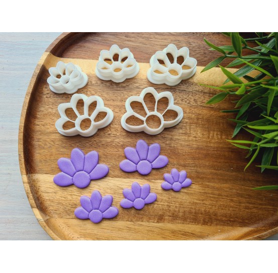 "Flower, style 10", set of 5 cutters, one clay cutter or FULL set