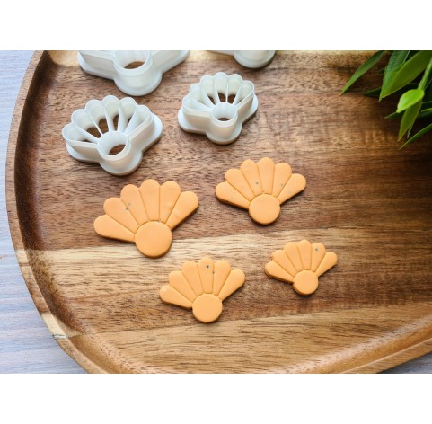 "Flower, style 13", set of 4 cutters, one clay cutter or FULL set