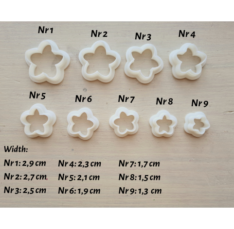 "Flower, style 15", set of 9 cutters, one clay cutter or FULL set